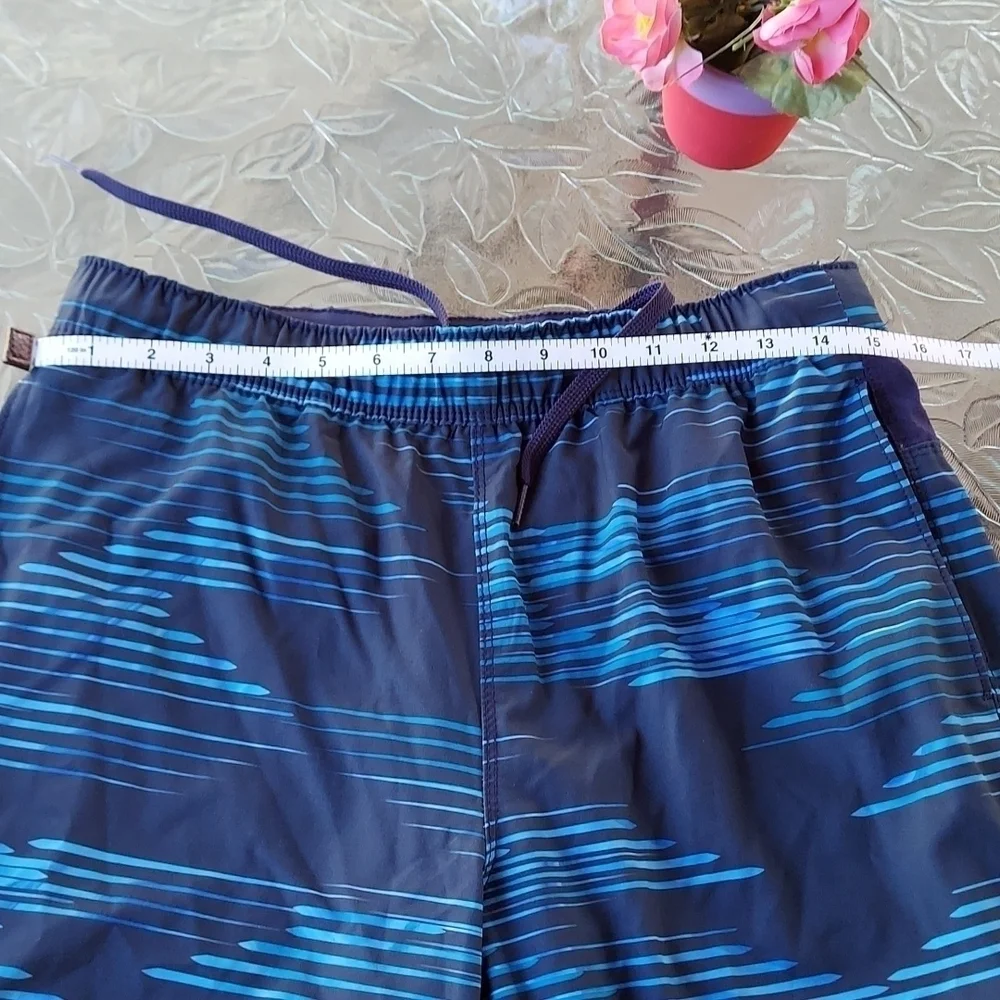 Speedo shots Size S